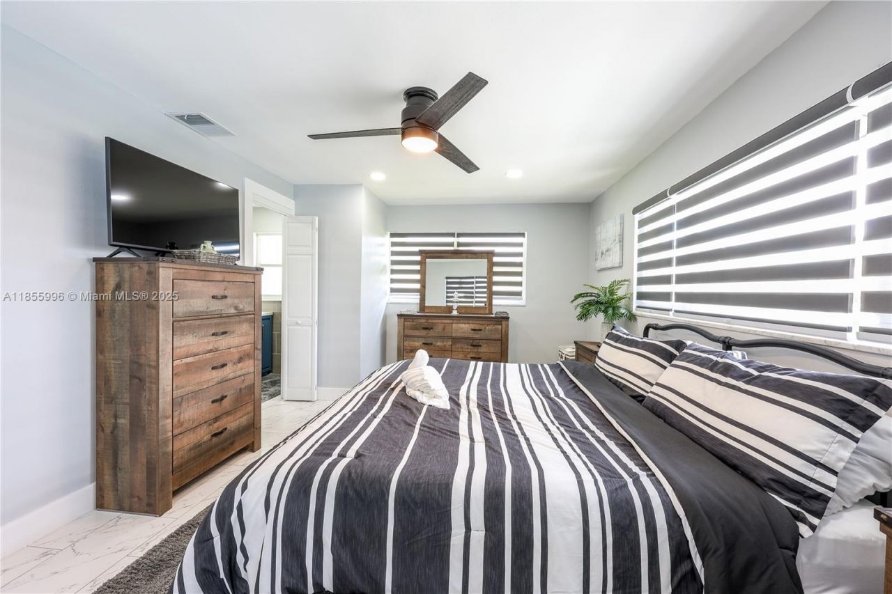 3505 SE 16th Place, Cape Coral, FL 33904 Photo