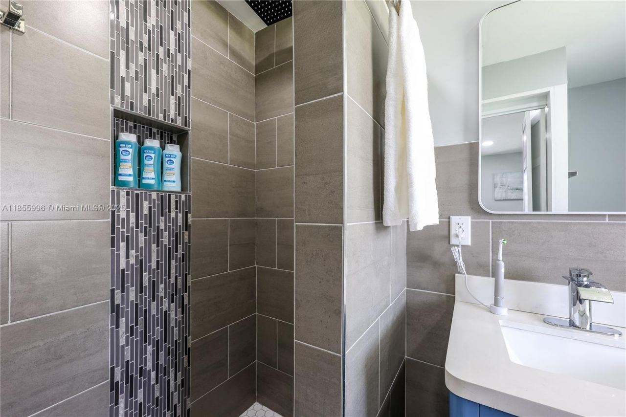 3505 SE 16th Place, Cape Coral, FL 33904 Photo