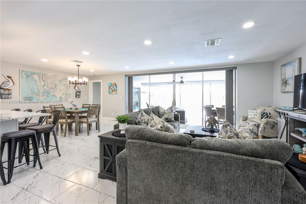 3505 SE 16th Place, Cape Coral, FL 33904 Photo