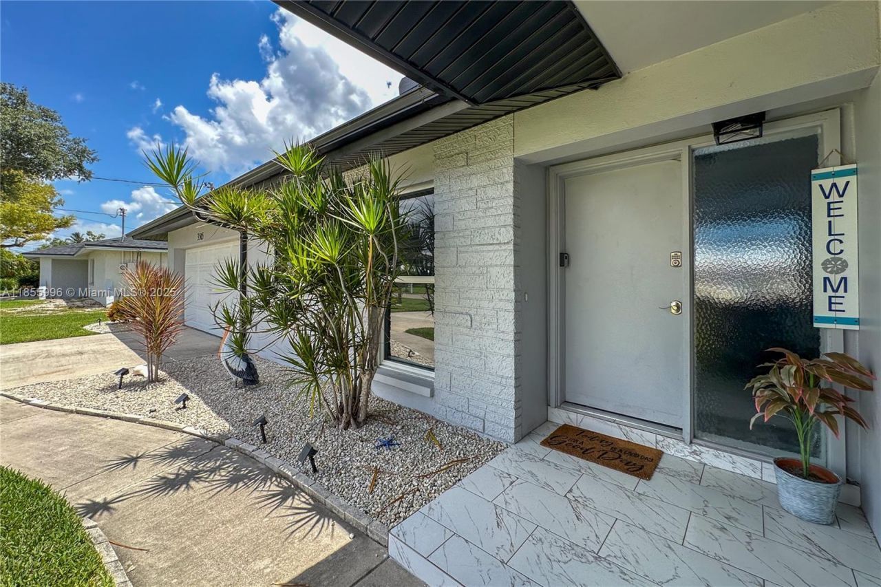 3505 SE 16th Place, Cape Coral, FL 33904 Photo