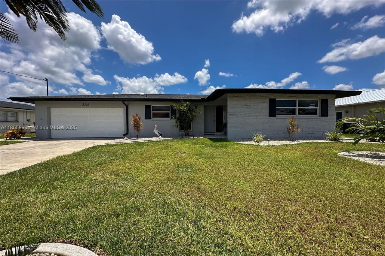 3505 SE 16th Place, Cape Coral, FL 33904 Photo