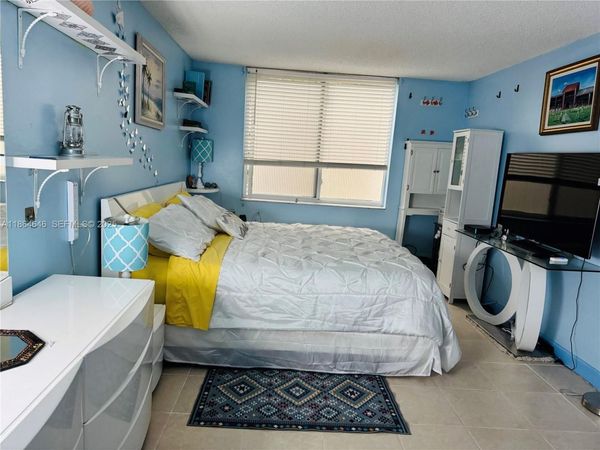 2649 NW 48th Ter, Unit 334, Lauderdale Lakes, FL 33313