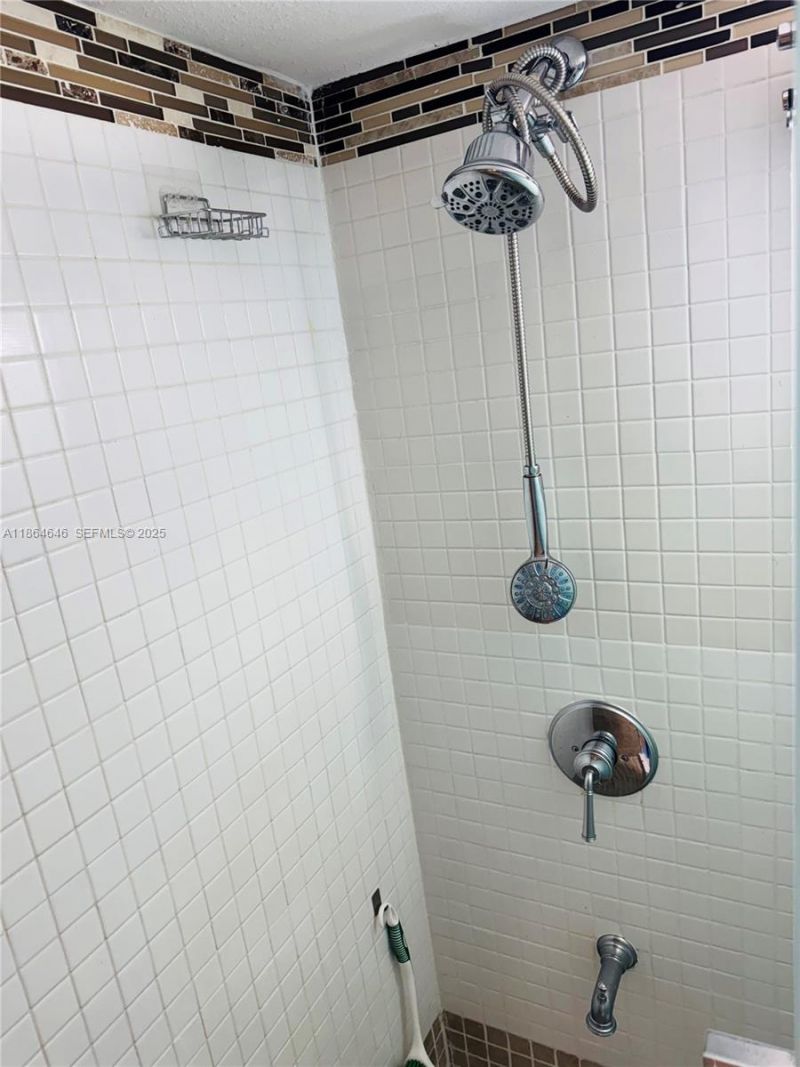 2649 NW 48th Ter, Unit 334, Lauderdale Lakes, FL 33313 Photo