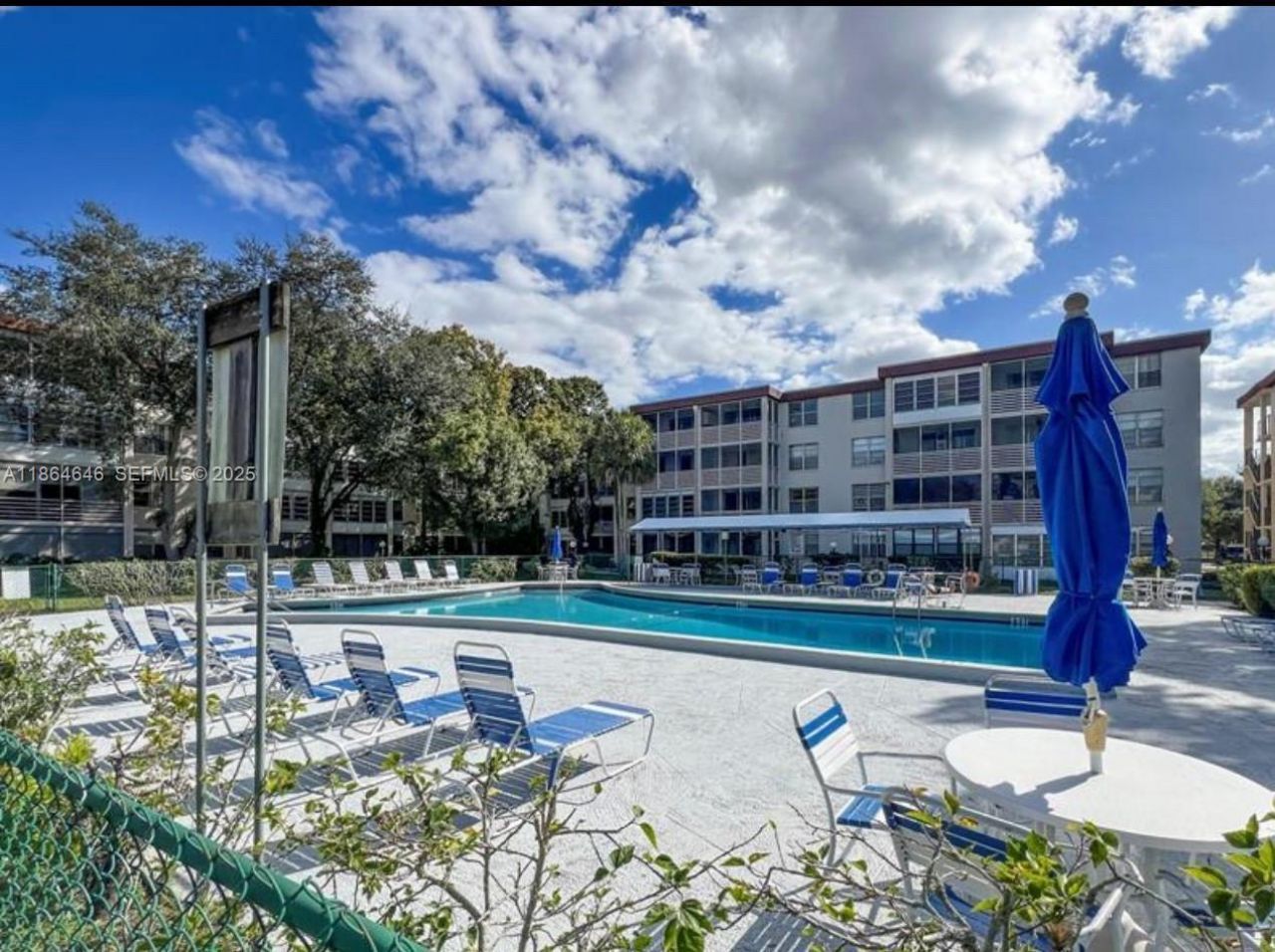 2649 NW 48th Ter, Unit 334, Lauderdale Lakes, FL 33313 Photo