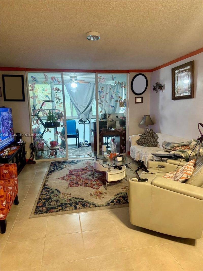 2649 NW 48th Ter, Unit 334, Lauderdale Lakes, FL 33313 Photo