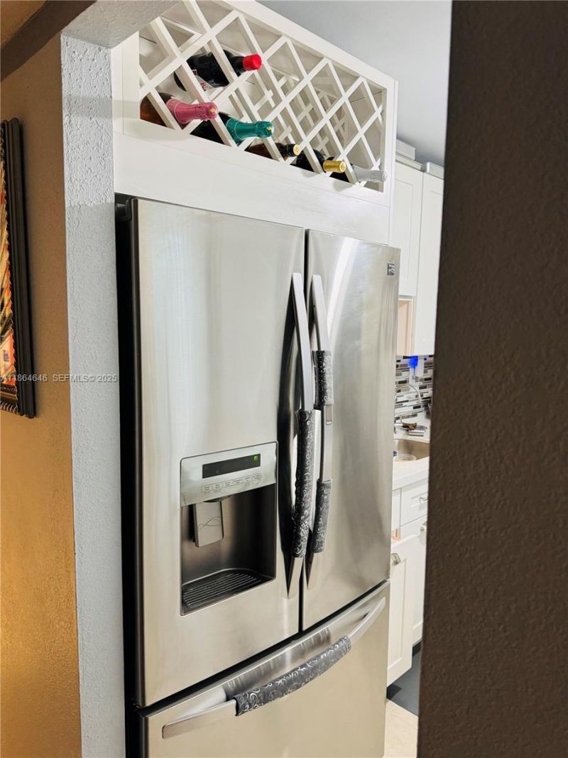 2649 NW 48th Ter, Unit 334, Lauderdale Lakes, FL 33313 Photo