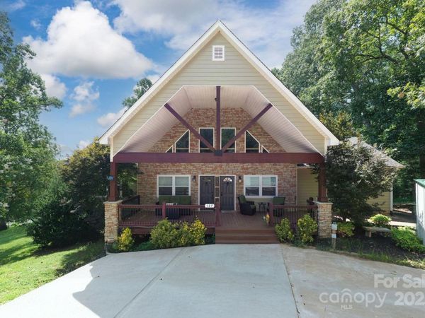 127 Deer Hill Lane, Weaverville, NC 28787