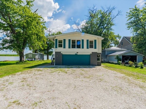 16032 N Portage Street, Chillicothe, IL 61523