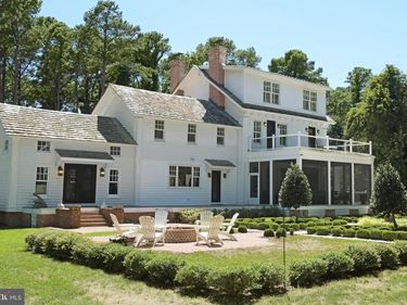 20031 OAKLAND FARM ROAD, CAPE CHARLES, VA 23310