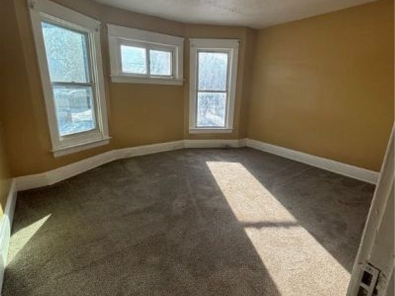 9607 Pratt Avenue, Cleveland, OH 44105 Photo 2