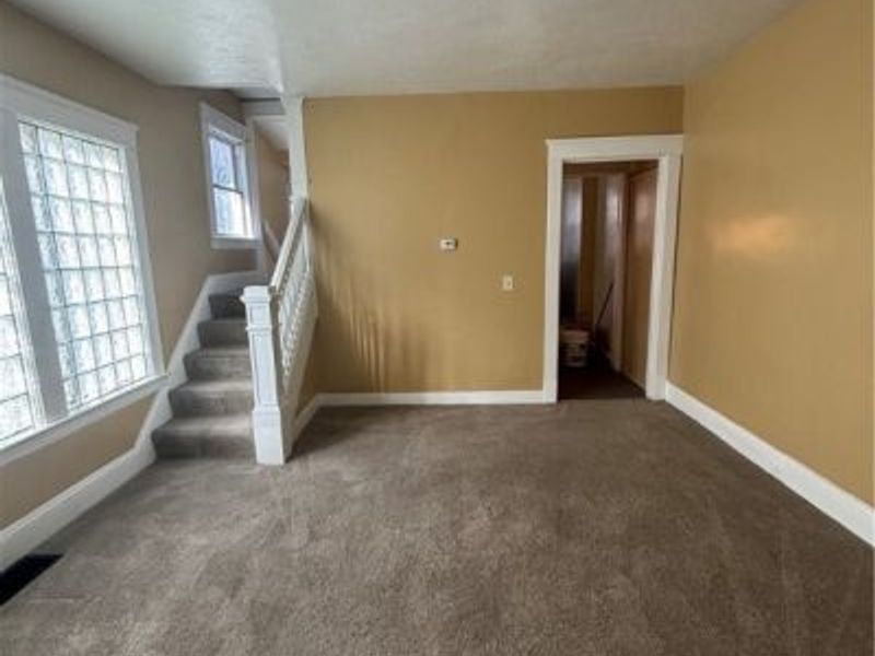 9607 Pratt Avenue, Cleveland, OH 44105 Photo 4