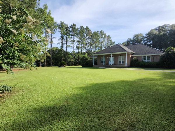 6152 Pickwick Road, Tallahassee, FL 32309