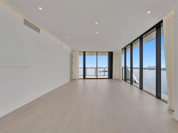 700 NE 24th st, Unit 1207, Miami, FL 33137