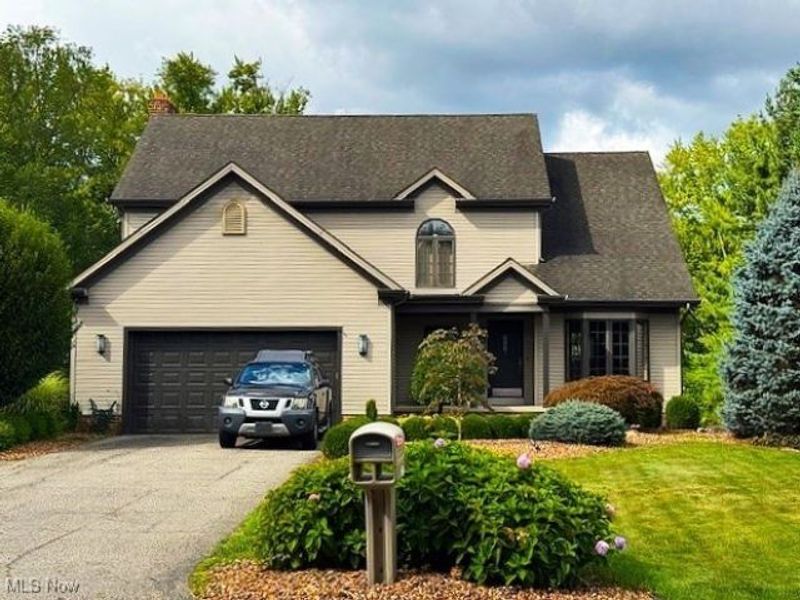 3425 Hummingbird Hill Drive, Poland, OH 44514 Photo 1