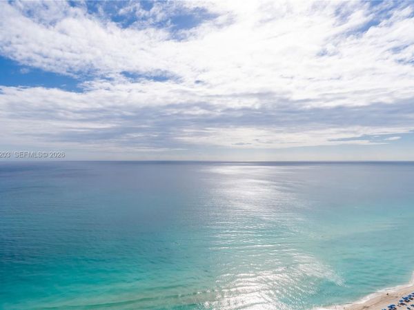 17875 Collins Ave, Unit 4001, Sunny Isles Beach, FL 33160