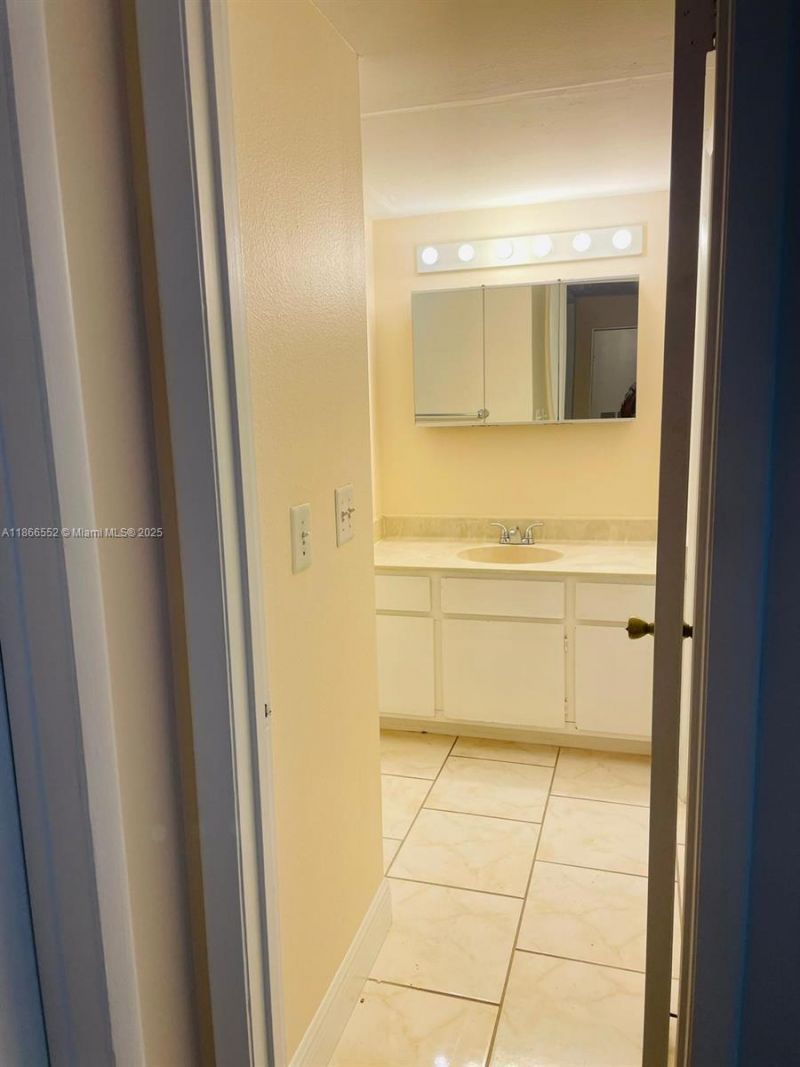 4085 NW 87th Ave, Unit 4085, Sunrise, FL 33351 Photo