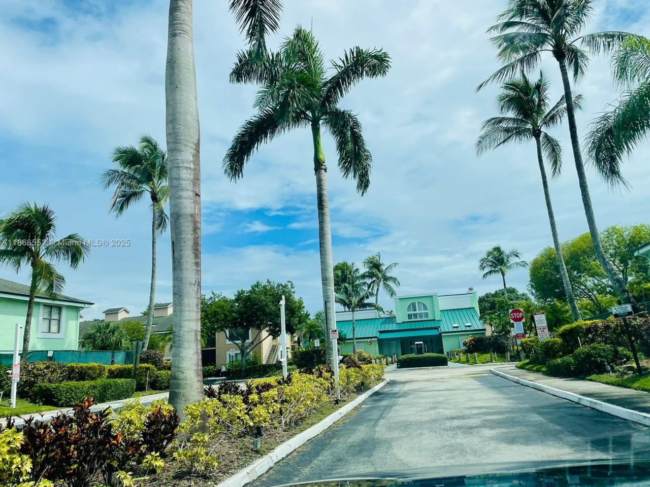 4085 NW 87th Ave, Unit 4085, Sunrise, FL 33351 Photo