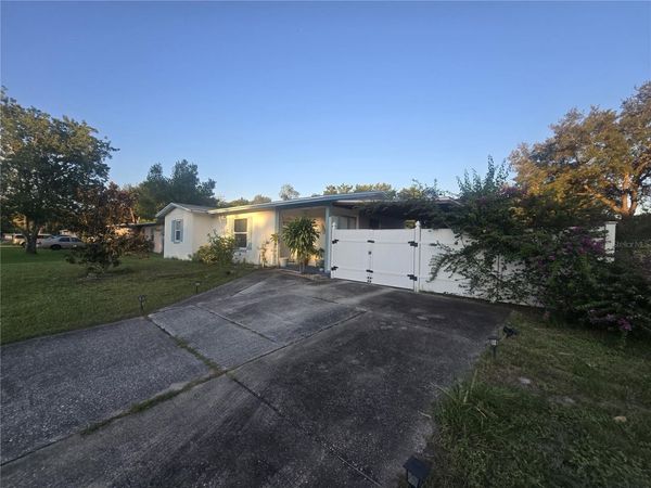 2417 ADAMS AVENUE, DELTONA, FL 32738