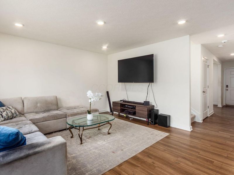 3816 Miltonsburg Drive, Grove City, OH 43123 Photo 10