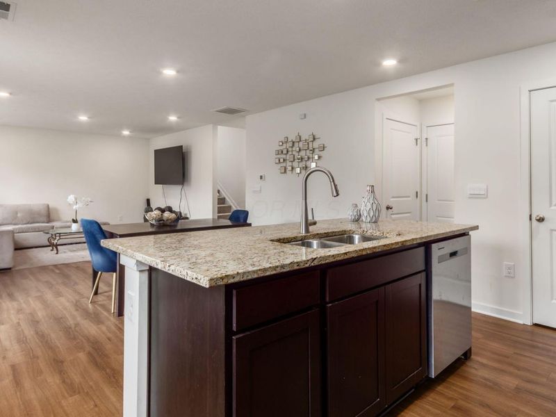 3816 Miltonsburg Drive, Grove City, OH 43123 Photo 6