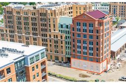 44 Line Street photo 4