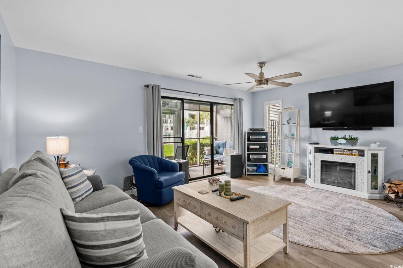 1880 Auburn Ln. Photo 6