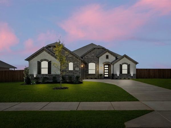 113 Grey Wolf Court, Godley, TX 76044