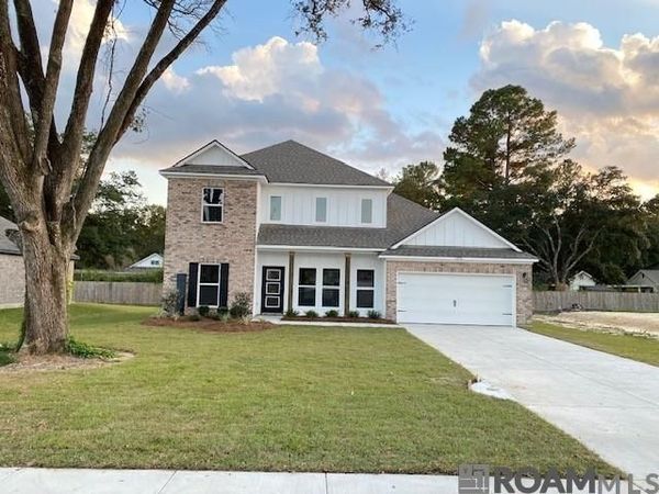 12736 Legacy Oaks Avenue, Central, LA 70818