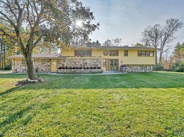 2455 Slattery Road, Arcadia Twp, MI 48412