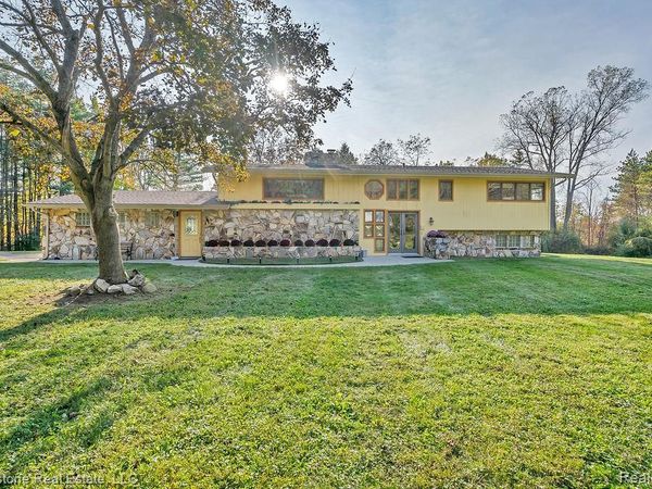 2455 Slattery Road, Arcadia Twp, MI 48412