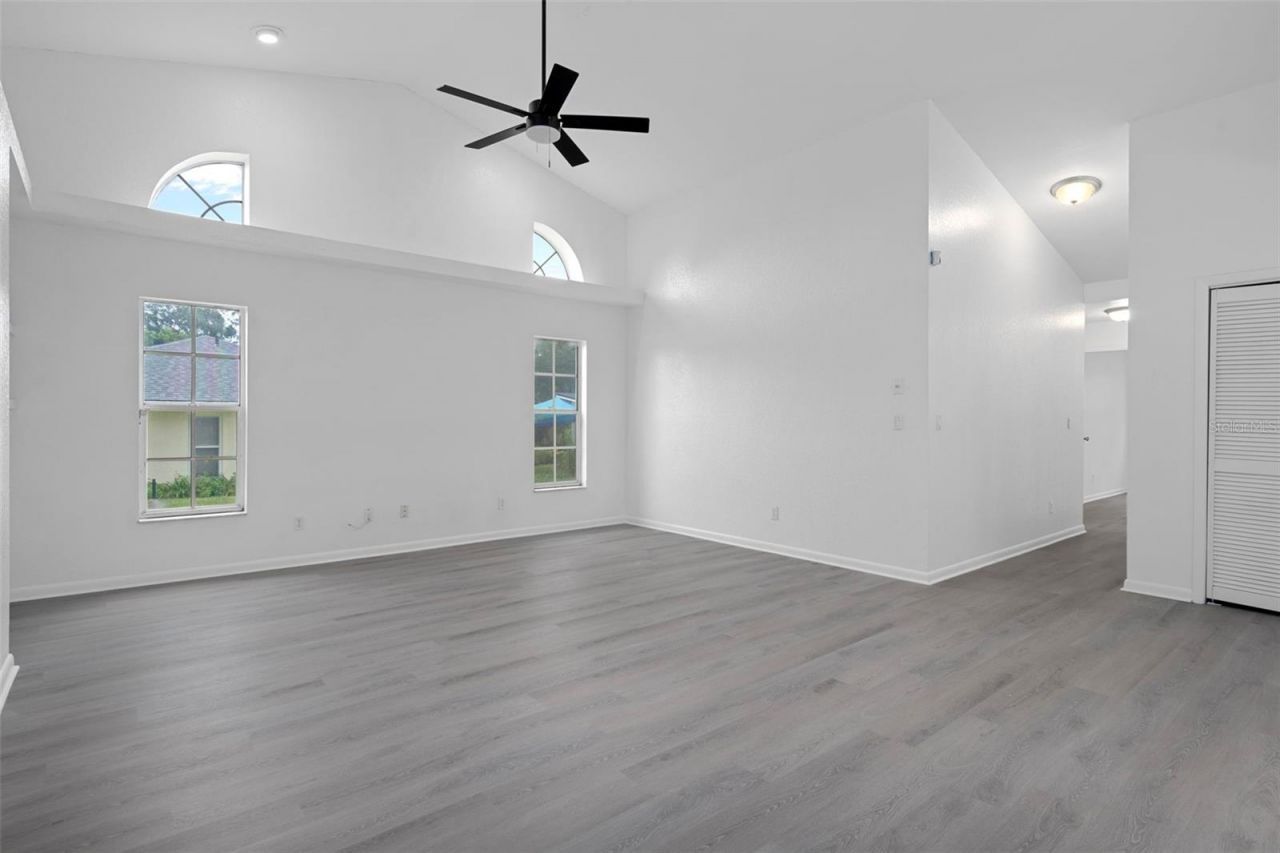 201 Oak Lake Drive, Spring Hill, FL 34608 Photo