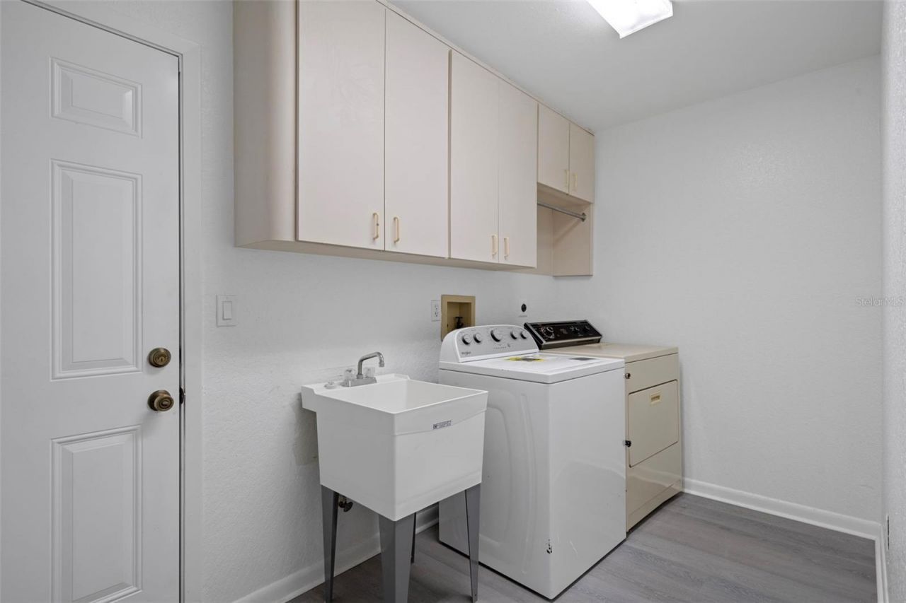 201 Oak Lake Drive, Spring Hill, FL 34608 Photo