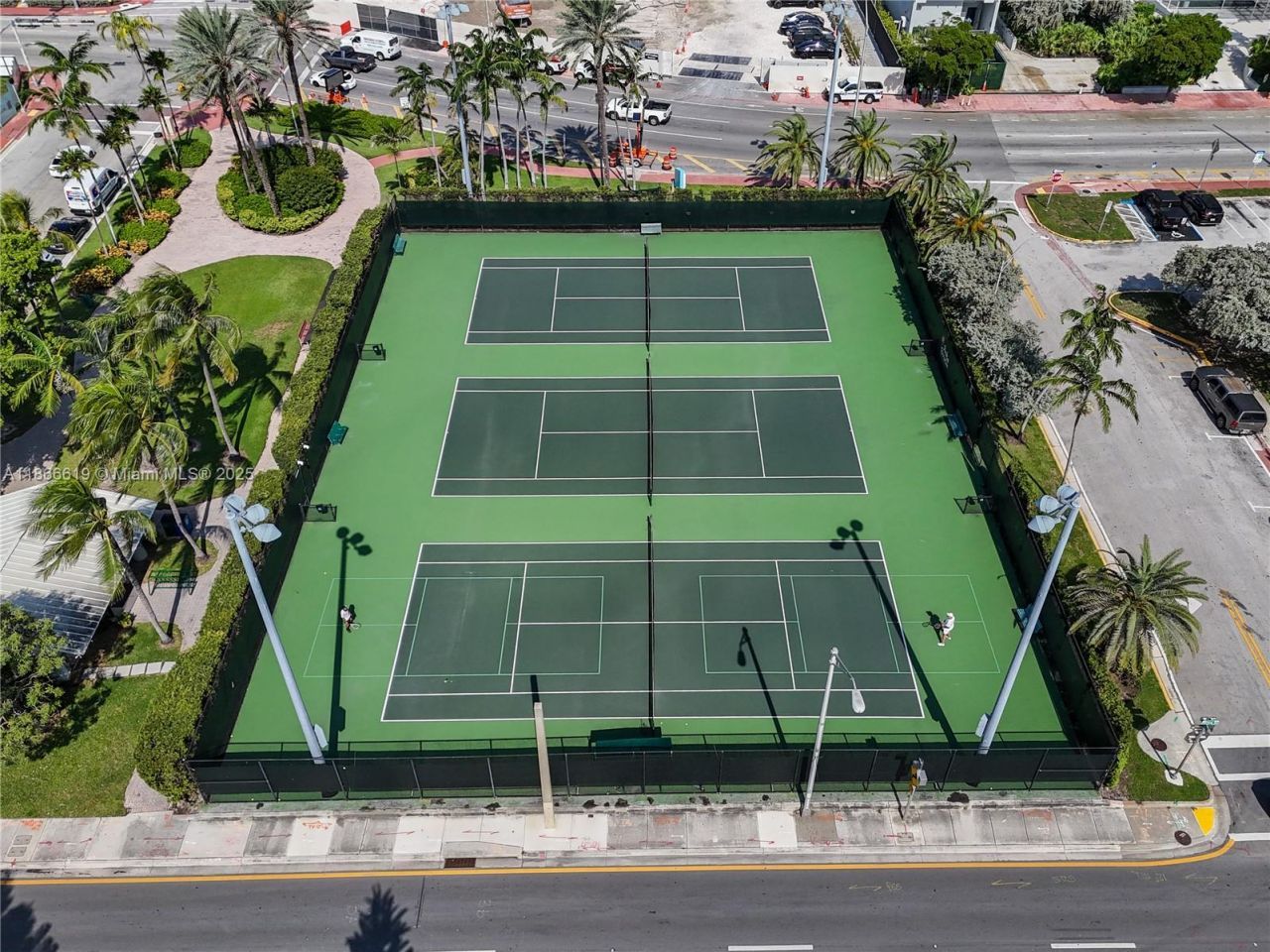 8855 Collins Ave, Unit 5A, Surfside, FL 33154 Photo