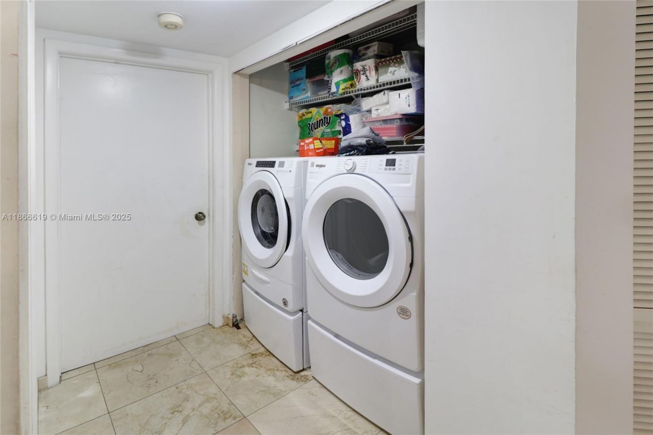 8855 Collins Ave, Unit 5A, Surfside, FL 33154 Photo