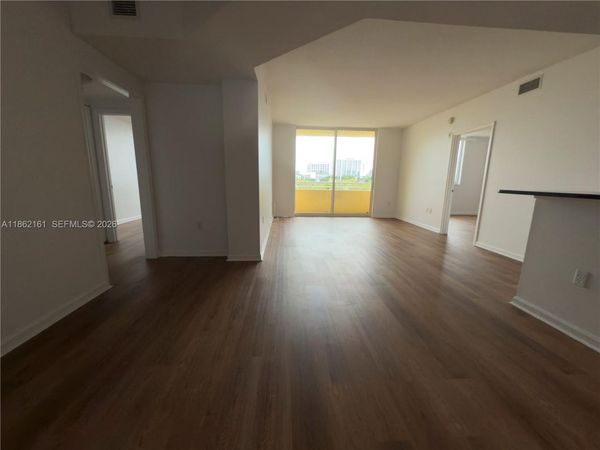 2775 NE 187th St, Unit 304, Aventura, FL 33180