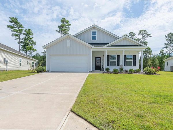 220 Averyville Dr., Conway, SC 29526