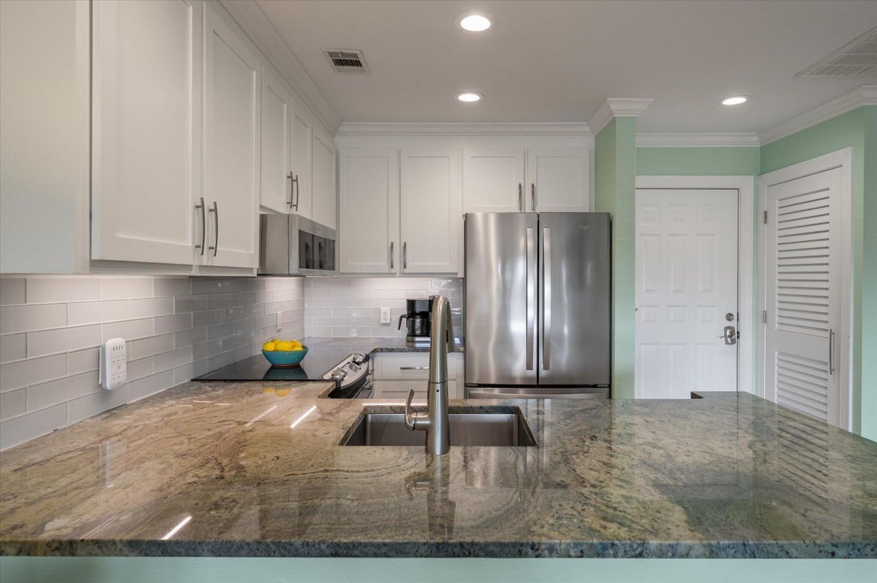 2138 Landfall Way Photo 11