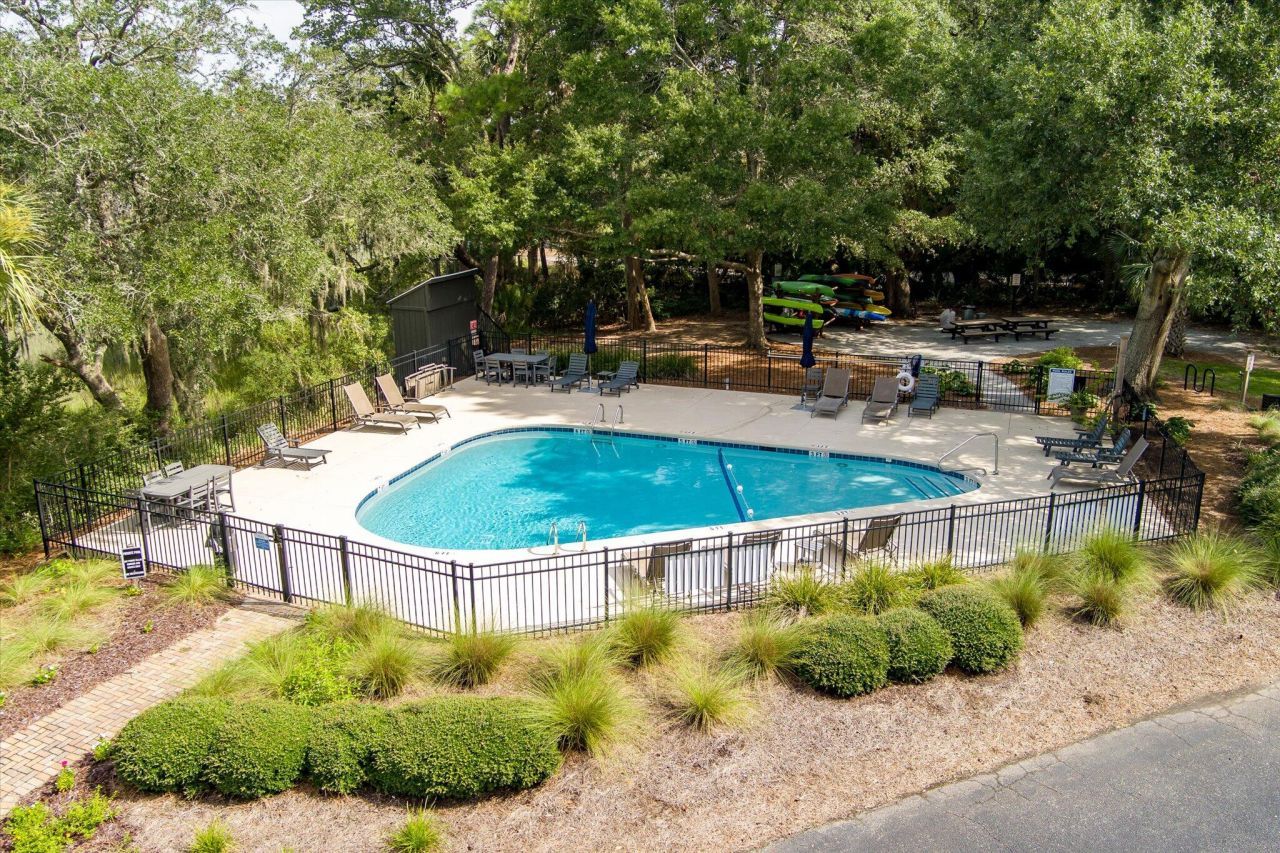 2138 Landfall Way Photo 37