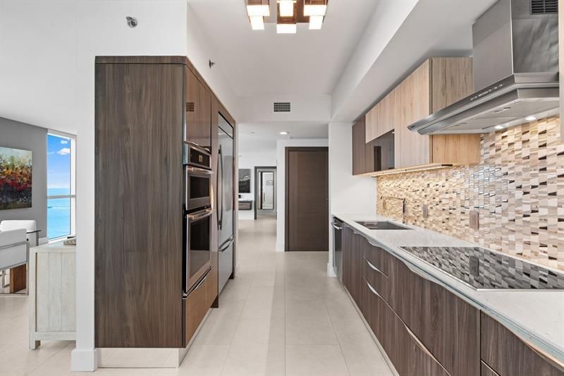 101 S Fort Lauderdale Beach Boulevard, Unit 1806, Fort Lauderdale, FL 33316 Photo