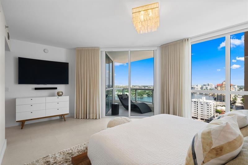 101 S Fort Lauderdale Beach Boulevard, Unit 1806, Fort Lauderdale, FL 33316 Photo