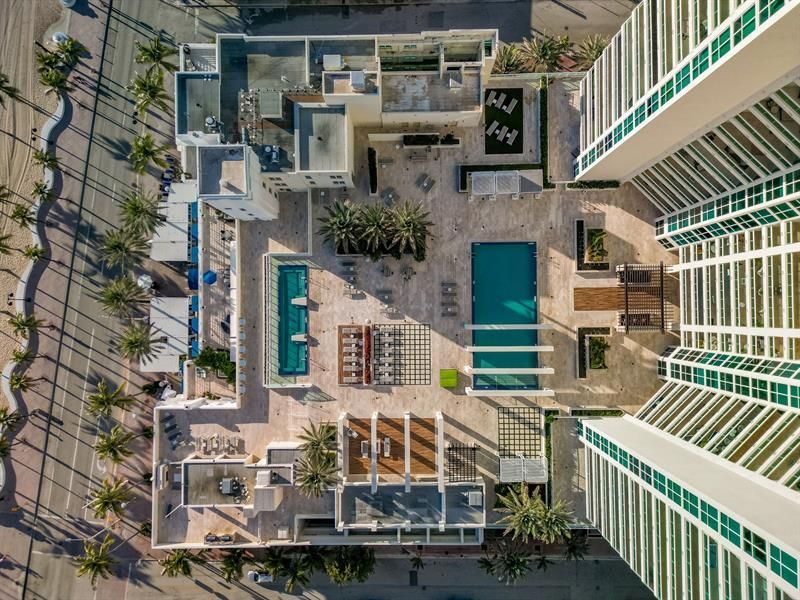 101 S Fort Lauderdale Beach Boulevard, Unit 1806, Fort Lauderdale, FL 33316 Photo