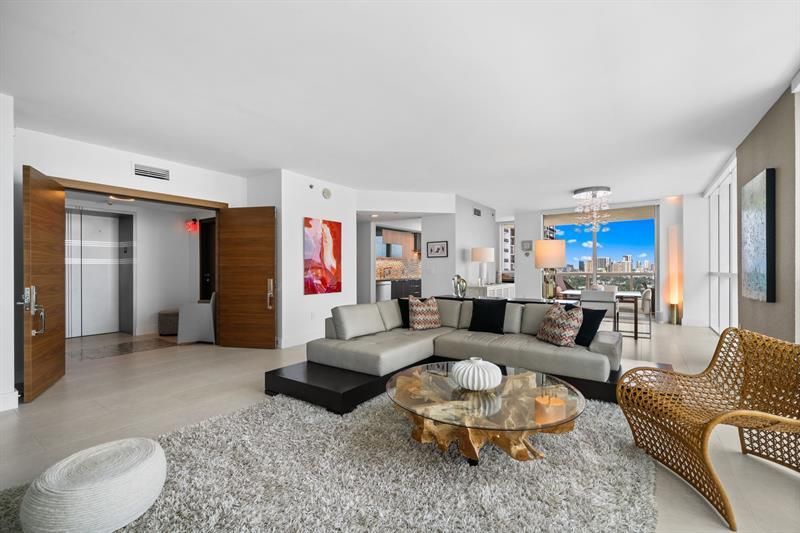 101 S Fort Lauderdale Beach Boulevard, Unit 1806, Fort Lauderdale, FL 33316 Photo