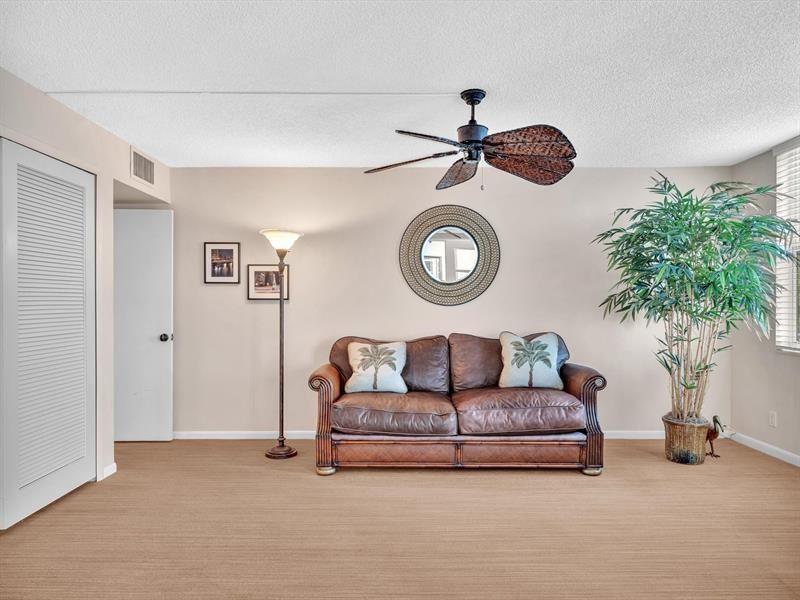 1147 Hillsboro Mile, Unit 802, Hillsboro Beach, FL 33062 Photo