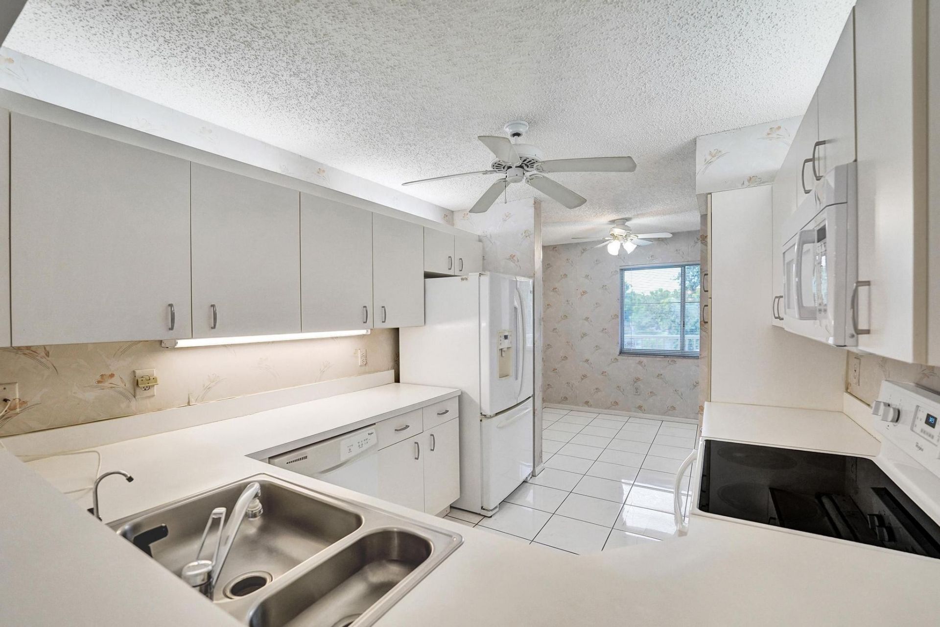 9587 Weldon Circle, Unit B312, Fort Lauderdale, FL 33321 Photo