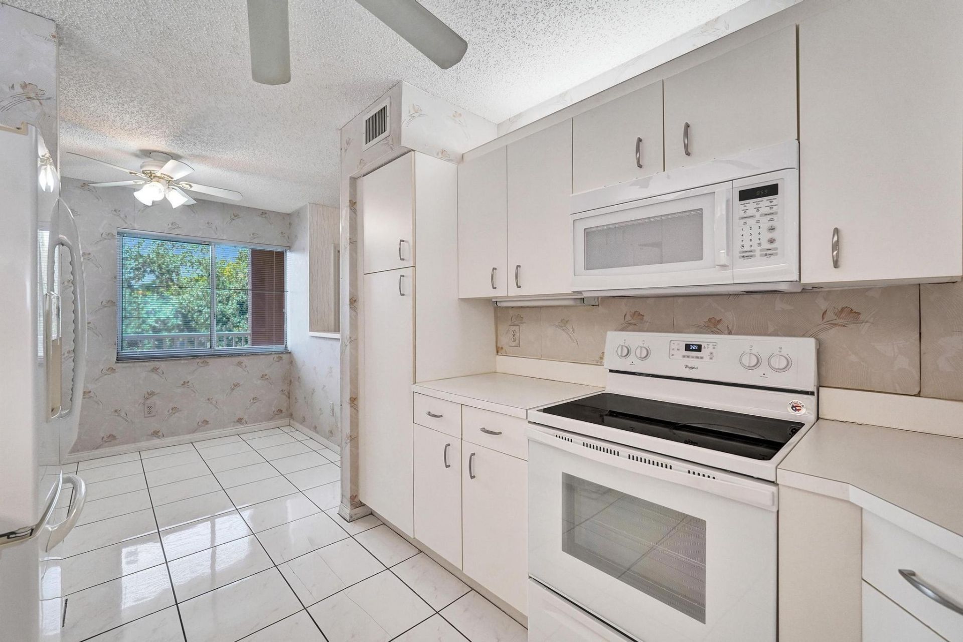 9587 Weldon Circle, Unit B312, Fort Lauderdale, FL 33321 Photo