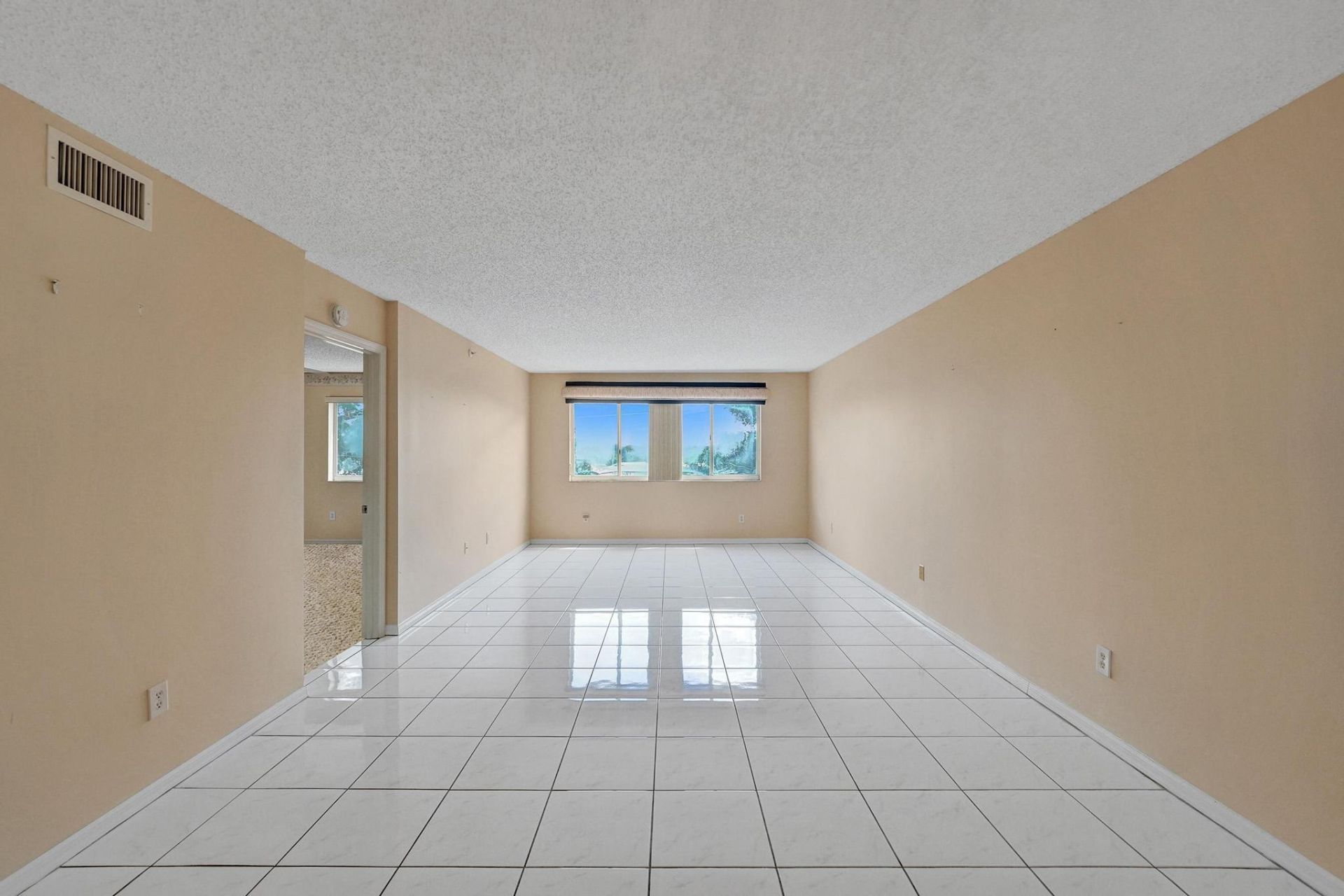 9587 Weldon Circle, Unit B312, Fort Lauderdale, FL 33321 Photo