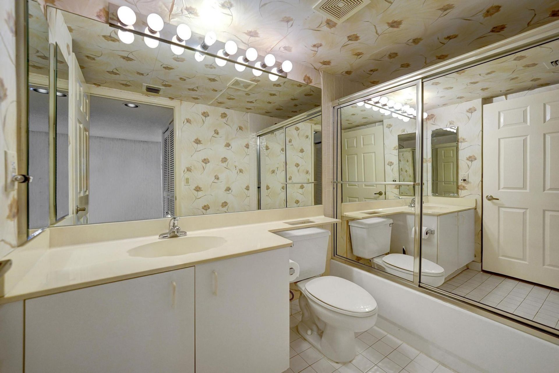 9587 Weldon Circle, Unit B312, Fort Lauderdale, FL 33321 Photo