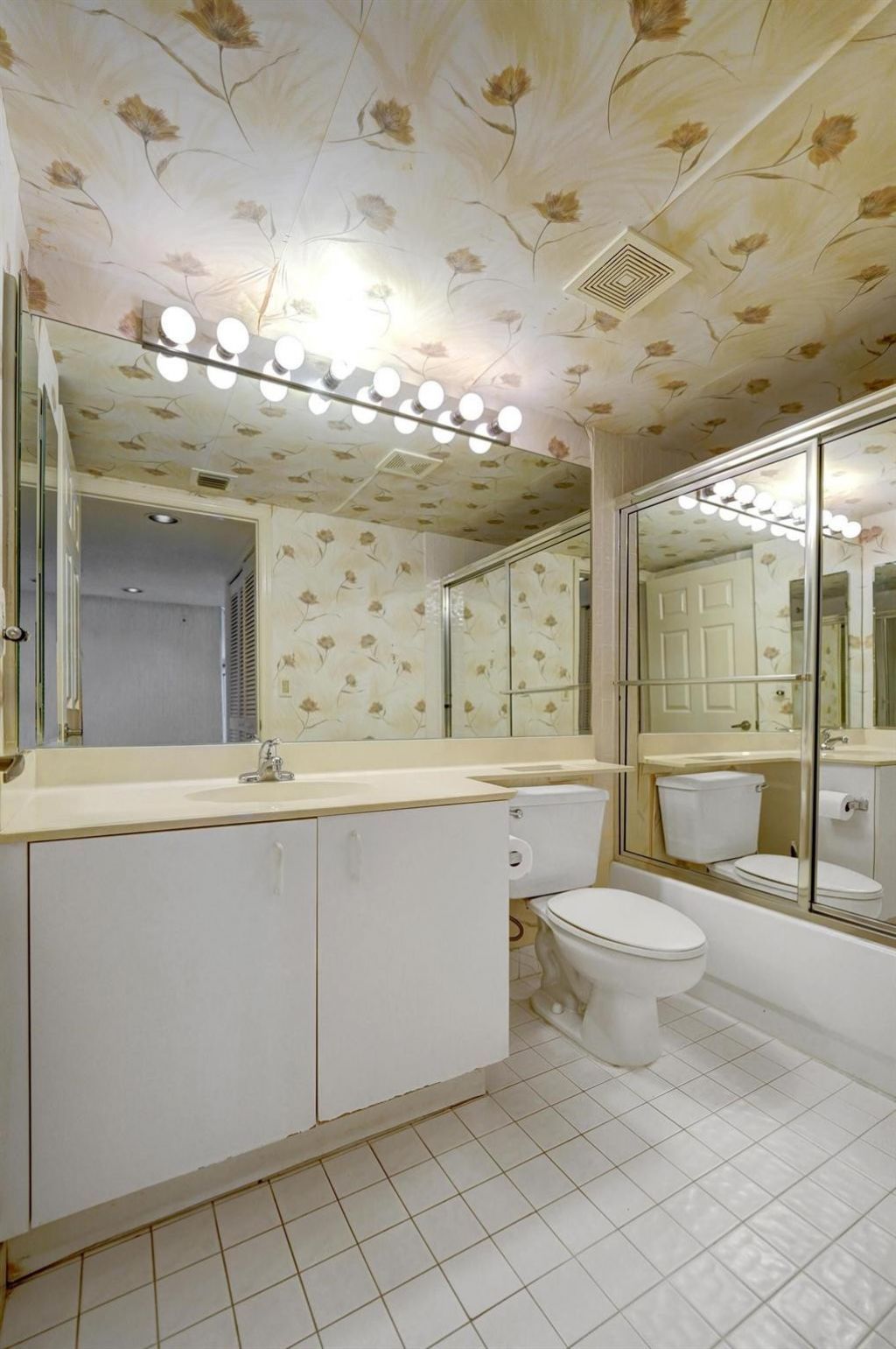 9587 Weldon Circle, Unit B312, Fort Lauderdale, FL 33321 Photo