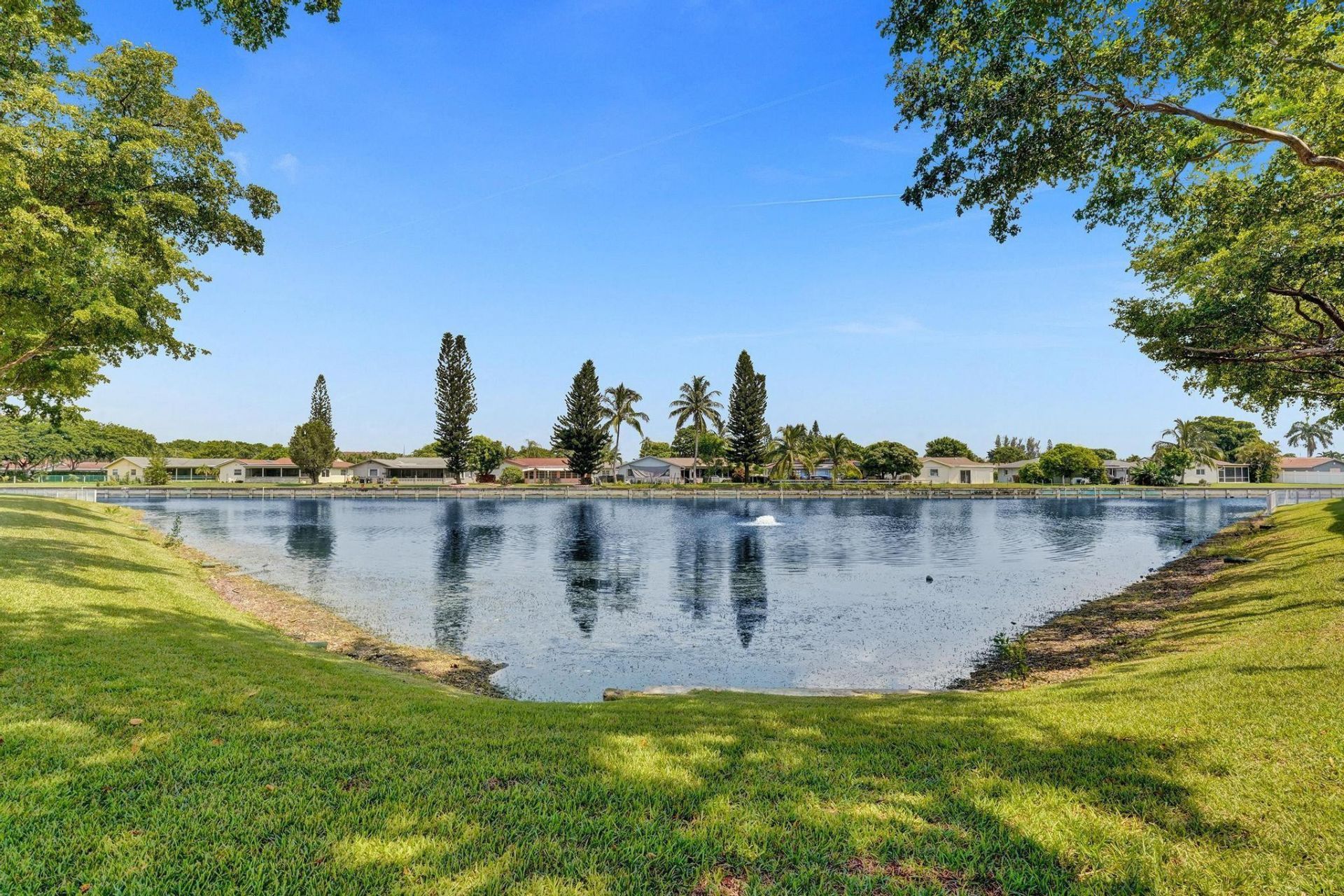 9587 Weldon Circle, Unit B312, Fort Lauderdale, FL 33321 Photo