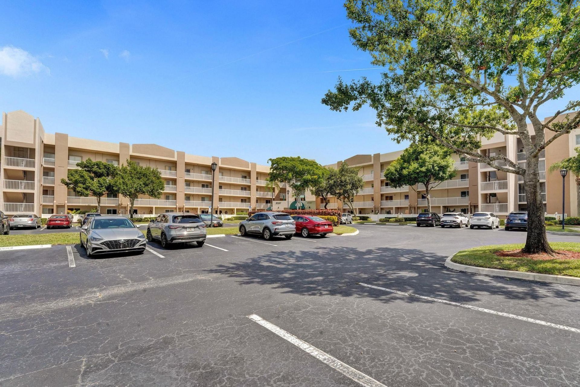 9587 Weldon Circle, Unit B312, Fort Lauderdale, FL 33321 Photo